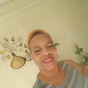 Meet your Posher, Deborah